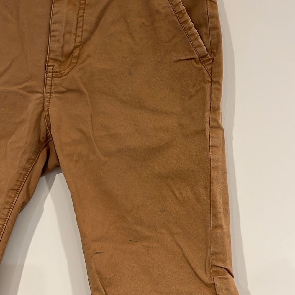 GAP Boys 12 Regular Flat Front Khaki Shorts Adjustable Waist *Play Condition* - Picture 4 of 9